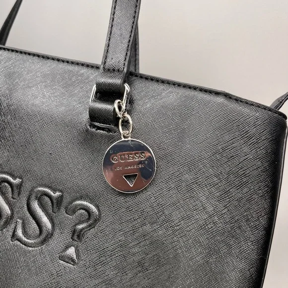Y2K-era Guess Black Embossed Logo Tote Handbag Shoulder Bag - Picture 9 of 12